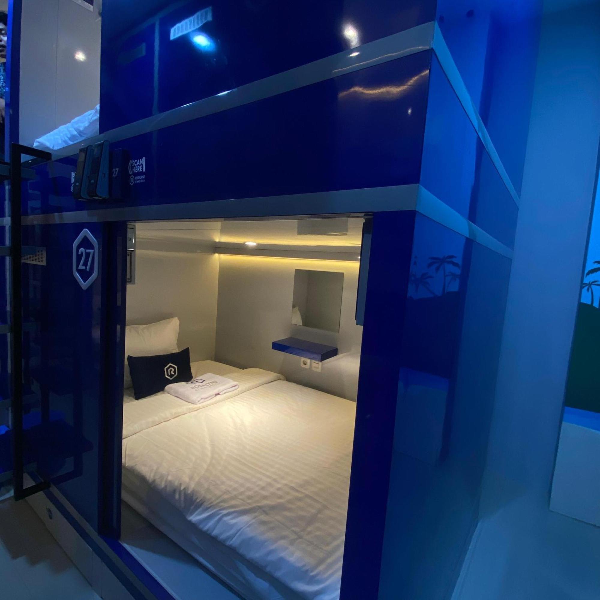 Rosalyne Sleepbox Malioboro 3 Hotel Yogyakarta Ngoại thất bức ảnh